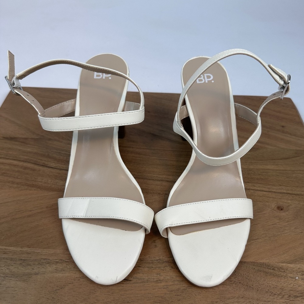 Womens BP Lula White Faux Leather Slingback Block Heels Sandals Size 9 M GUC